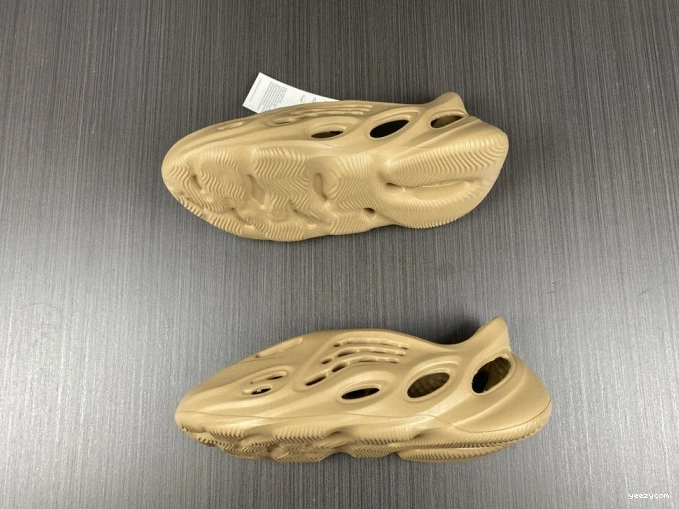 RNNR Adidas GW3354 Ochre Yeezy Foam 0829